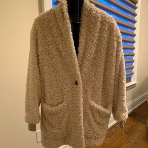 Wilfred Free (Aritzia): Oracle Teddy Coat - Large